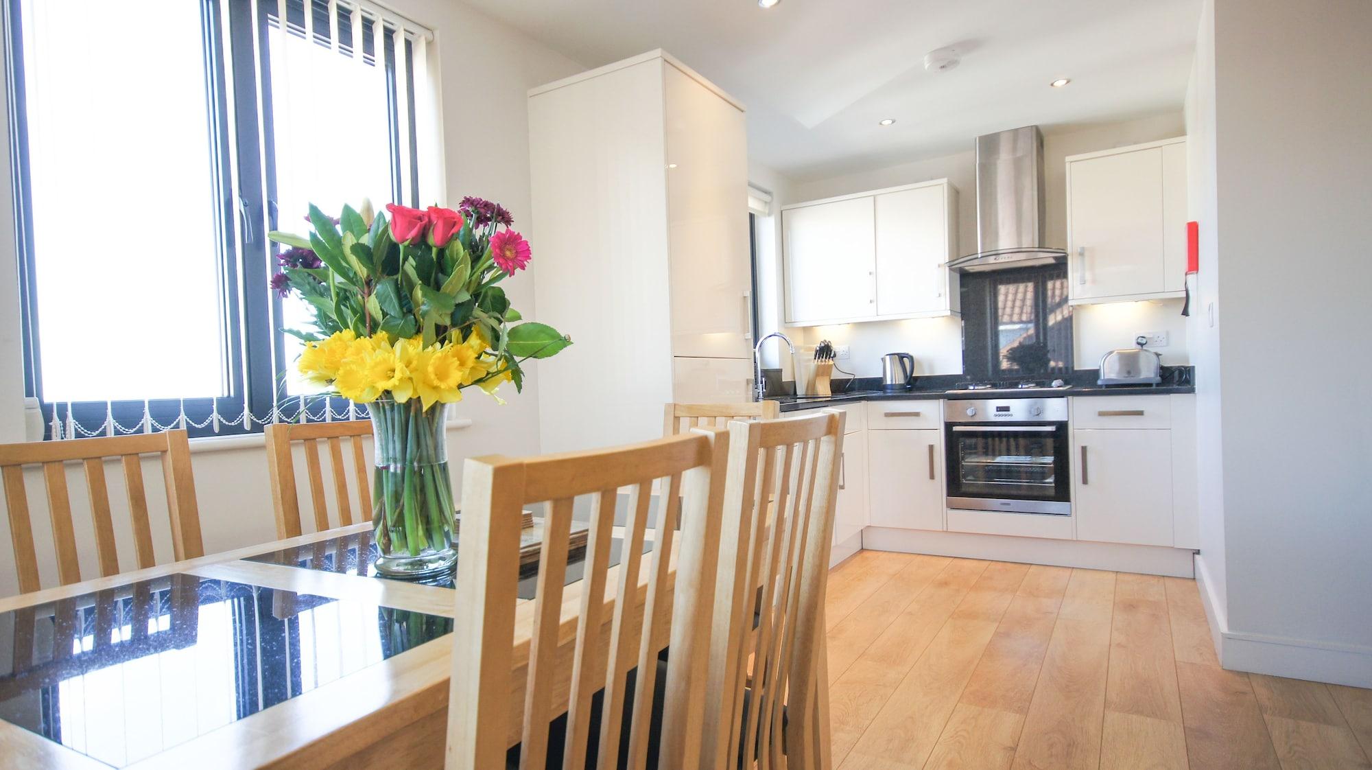Crompton House Apartments Эджвар Экстерьер фото