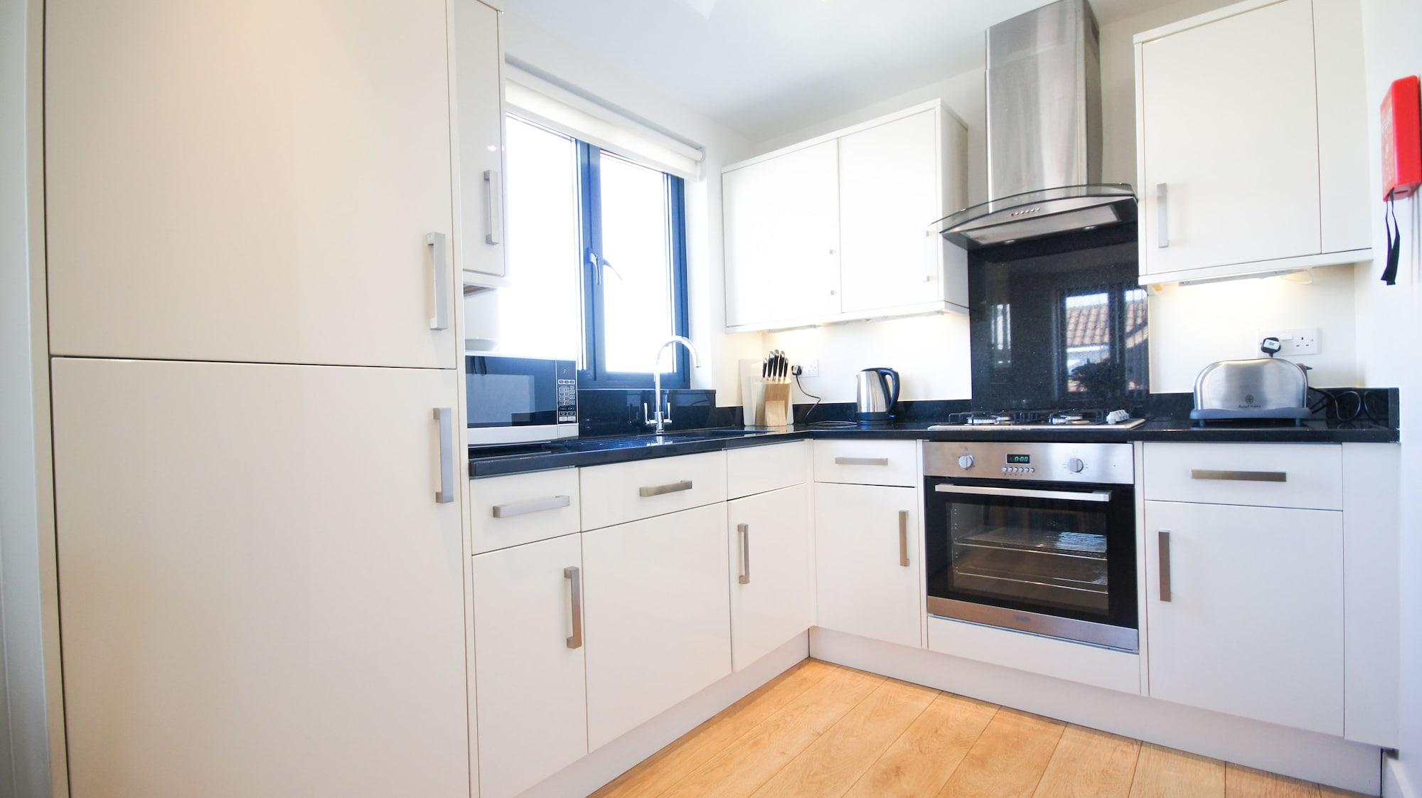 Crompton House Apartments Эджвар Экстерьер фото