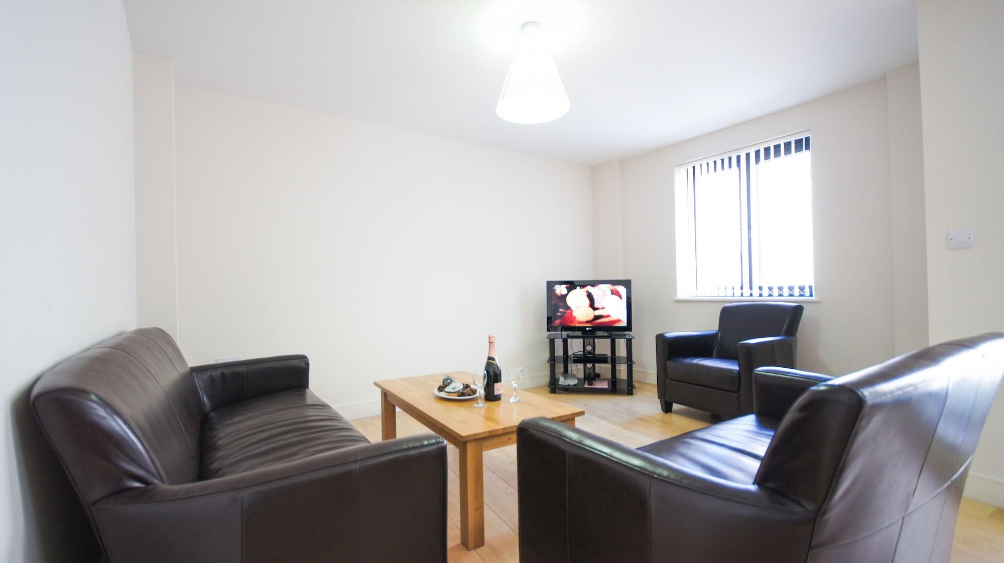 Crompton House Apartments Эджвар Экстерьер фото