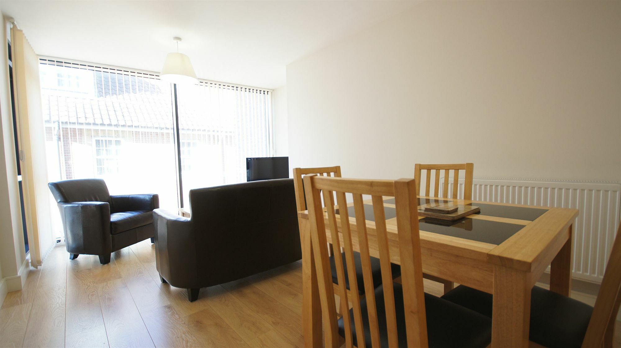 Crompton House Apartments Эджвар Экстерьер фото